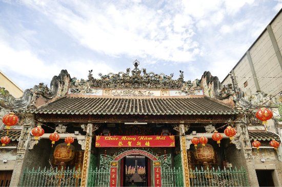 Ba Thien Hau Temple